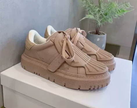 D家贝壳头小白鞋女2022春款新款老爹鞋i...