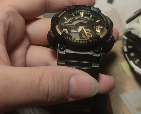 卡西欧AEQ110 ，保真不真白送，无拆修...