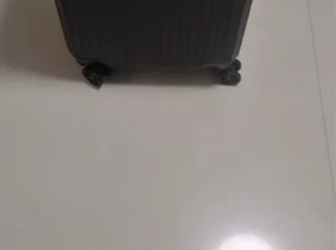 旅行箱行李箱20寸拉杆箱，全新未开封，包邮...