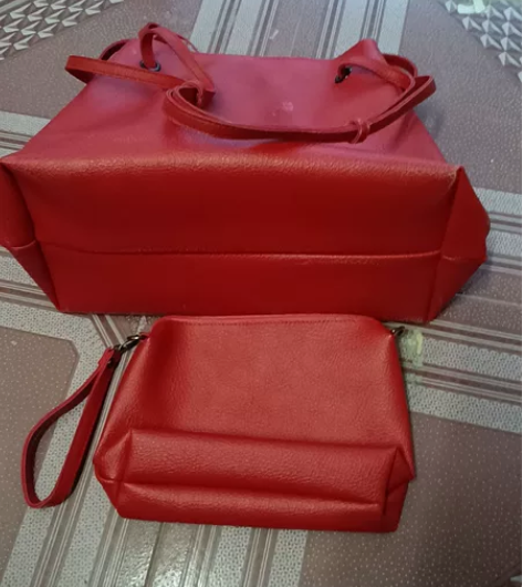 买保险送的 一直没用  全新的  包装不在...