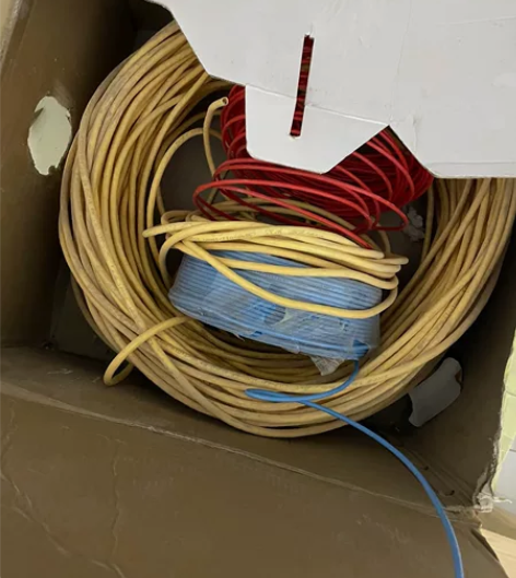 装修剩下的超六类网线，8块一米，剩了200...