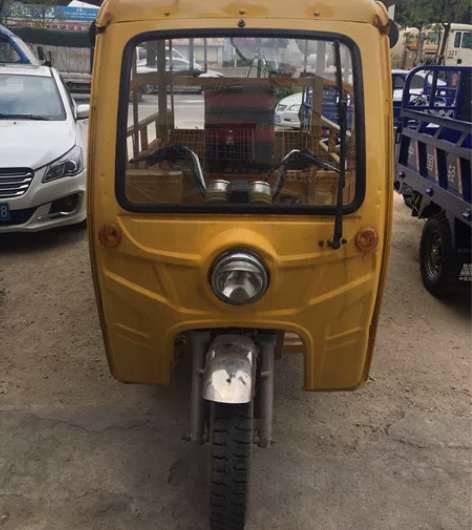 出售银钢三轮摩托车一台、带摆摊架、雨棚、电...