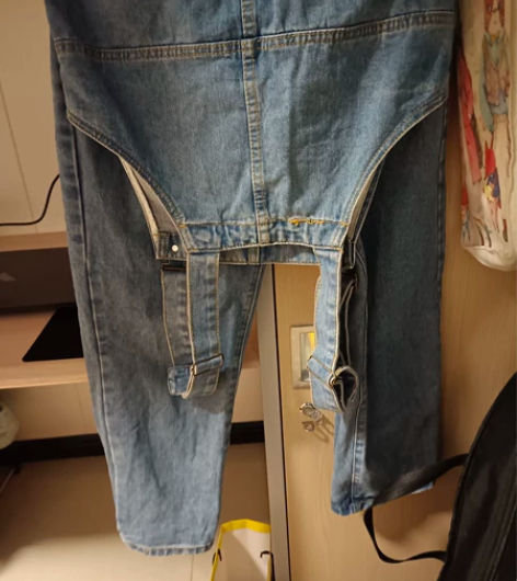 背带牛仔裤，只穿过几次，喜欢宝贝的人快快联...