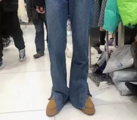 高腰开叉牛仔裤厚的不加绒，冬季可穿全新，版...