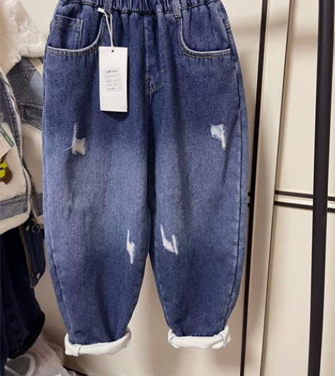 加绒加厚宽松休闲破洞牛仔裤 版型特别正，包...