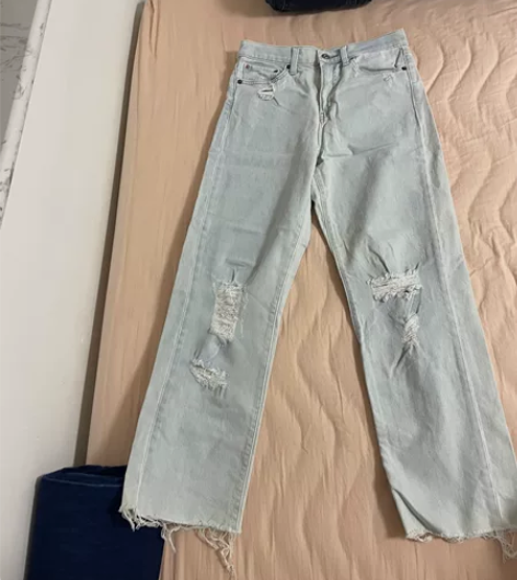 优衣库九分破洞男友直筒牛仔裤 58码，只穿...