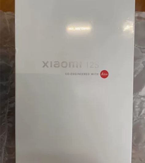小米12s，全新未开封8+256 感兴趣的...