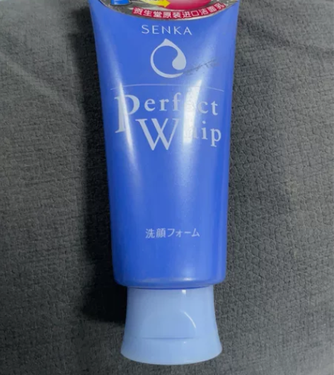 资生堂洗面奶senka珊珂绿茶洁面蚕丝泡沫...