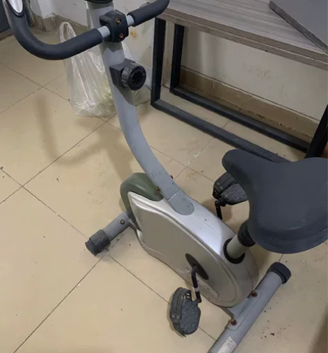 家庭健身用自行车单车机，无法通电了，但是可...