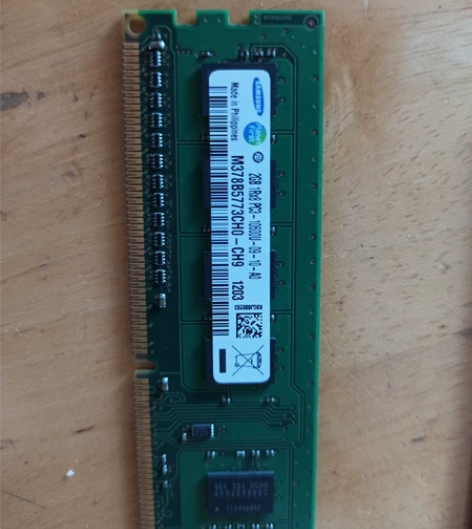 三星内存条，2GB，PC3，台式电脑用，共...