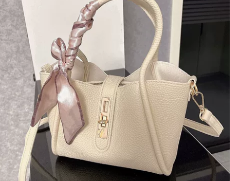 2022巴黎邂逅托特包包女2022春夏新款...