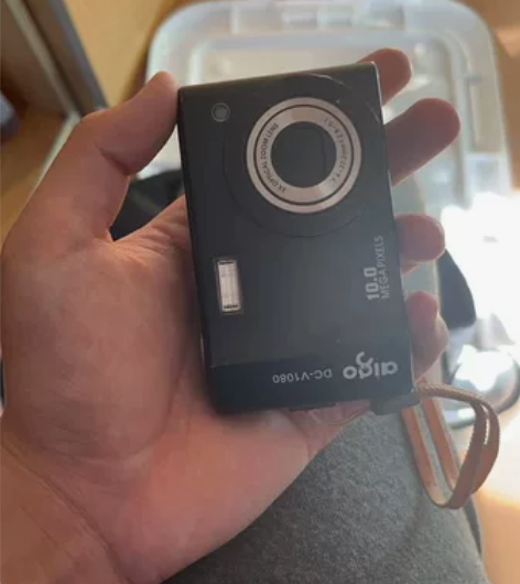 爱国者v1080有效像素1016万 三倍光...