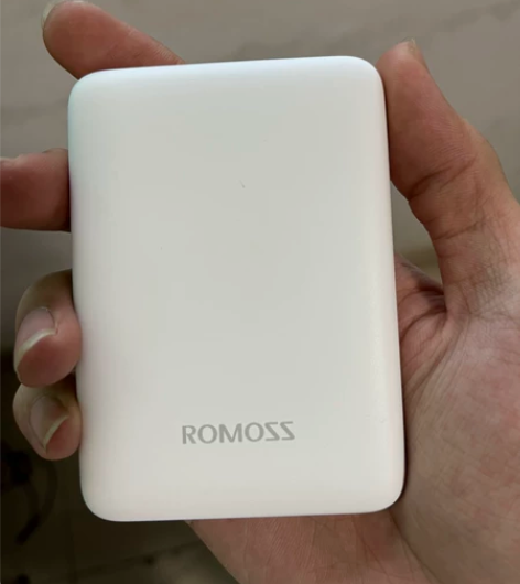 罗马仕98新充电宝 5000毫安大容量移动...