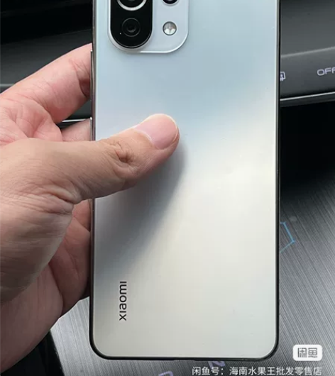 出小米11青春版，8+128，去年四月份阳...