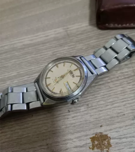 西铁城自动机械表 出一只西铁城自动机械表，...