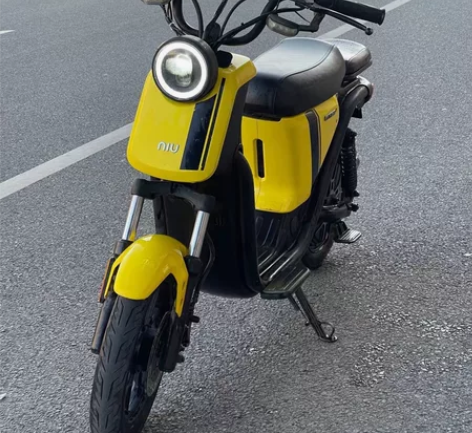 小牛电动 正常代代步 锂电池最快38 app可过户 可小刀 ... 小牛电动 正常代代步 锂电池最快38 app可过户 可小刀 ...