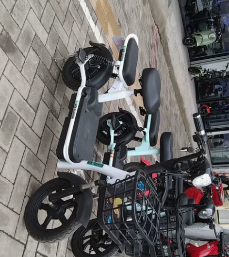 五羊电动车九成新，图片实拍，便宜岀 感兴趣...