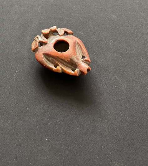 清 佛手砚滴 寿山石材质，一石整挖佛手造型...