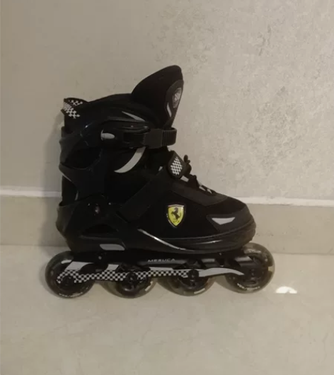 法拉利轮滑鞋儿童溜冰鞋全套装男童女童小孩旱...