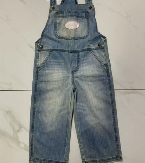 女童背带牛仔裤长裤 新旧如图,没找到内标,...