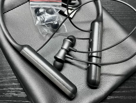 运动蓝牙挂脖耳机  闲置了  全新带包装 ...