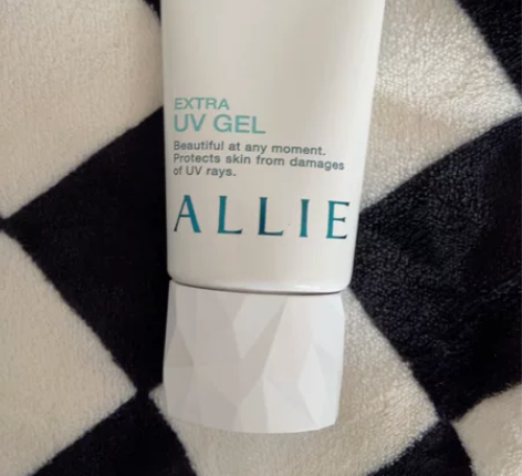 ALLIE皑丽倍护防晒水凝乳日本40g 用...