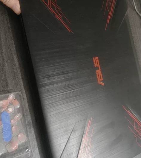 飞行堡垒5低价出售 自用笔记本，所有功能都...