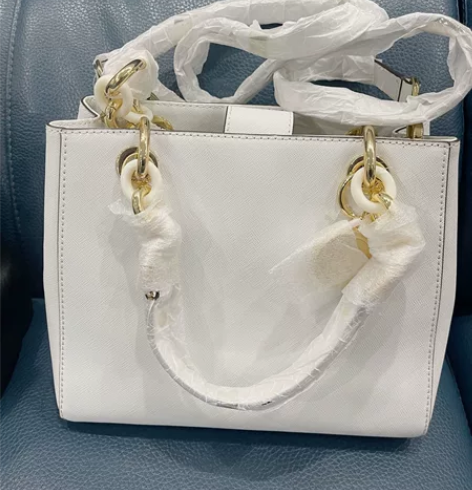 MK戴妃包小号白色，经典款不过是，全新吊牌...