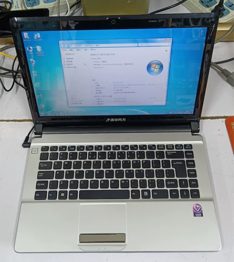 笔记本清华同方 成色好 无修 正常使用 电...