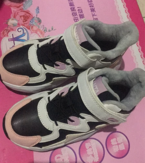 全新安踏儿童二棉鞋30码 皮面防水,内长1...
