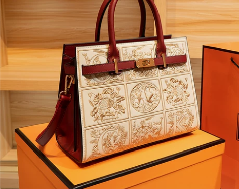 女士国风刺绣妈妈包2022新款婚包轻奢手提...