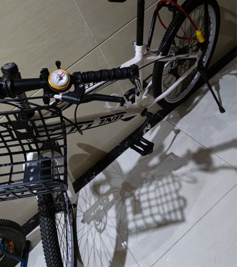 24寸自行车 骑了一个月 对孩子来说车大了...