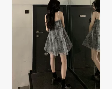 欧根纱蓬蓬裙吊带连衣裙女2022夏季新款超...