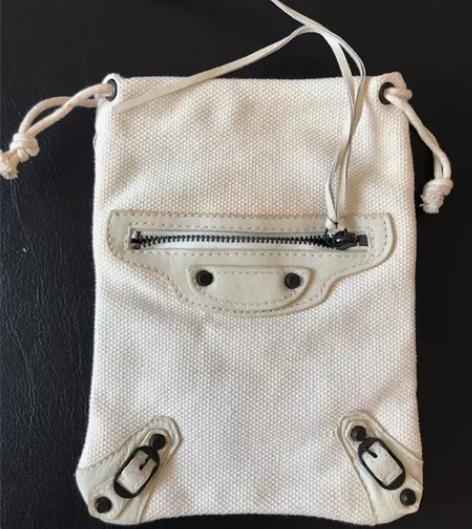 帆布收纳袋 全新闲置，不退不换，正面皮质上...