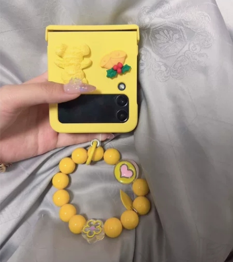 三星zflip3 女生自用屏幕无划痕，有轻...