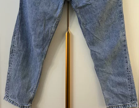 H##amp；amp；M 浅蓝色修身牛仔裤...