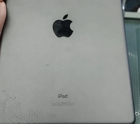 iPad 7 128g，无锁，CPU坏不能...
