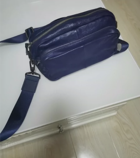 男士真皮单肩包。 感兴趣的话点“我想要”和...