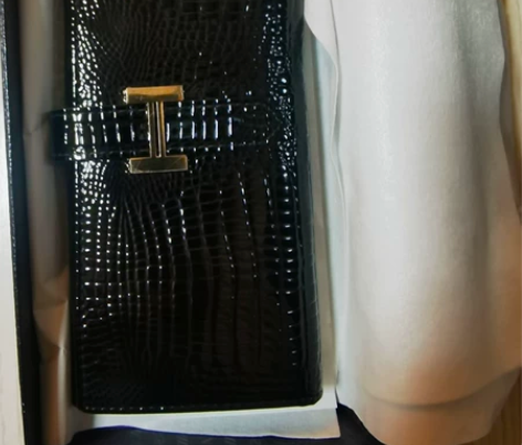 品牌女士钱夹 几乎全新未使用，搬家翻到，全...