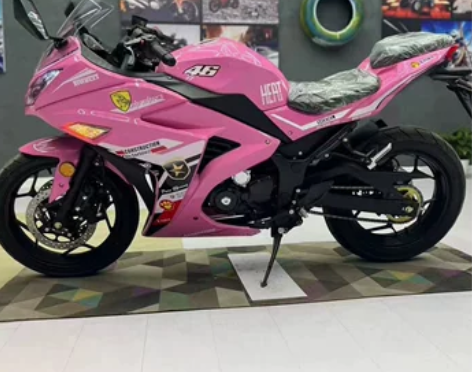 250双缸摩托车400四缸重型地平线跑车二...