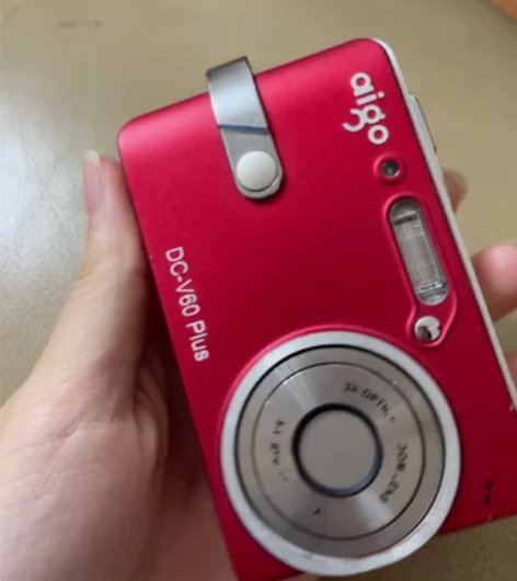 Aigo 爱国者ccd  dc-v60pl...