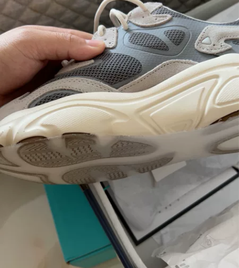 全新斐乐火星情侣老爹鞋，一次没穿，买回来就...