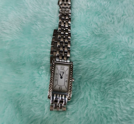 西铁城光动能镶钻腕表，九成新，走时精准。专...