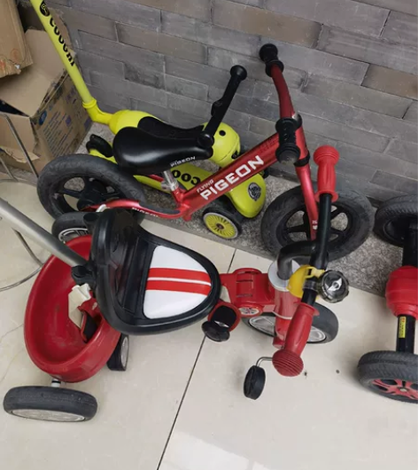 出一些车，星辉宝马mini三轮车100元，...