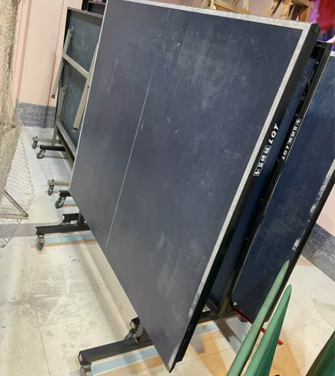 三张乒乓球桌 300一张随便卖了 感兴趣的...