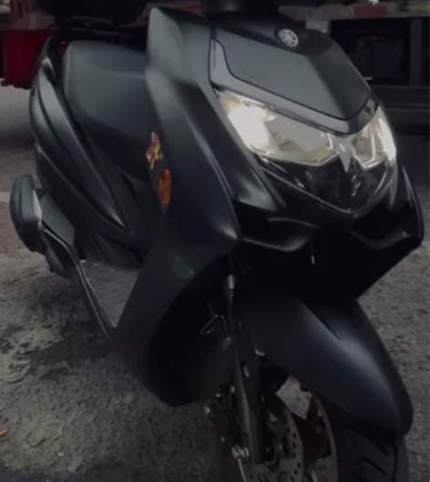 2022款雅马哈赛鹰GT踏板摩托车，配置不...