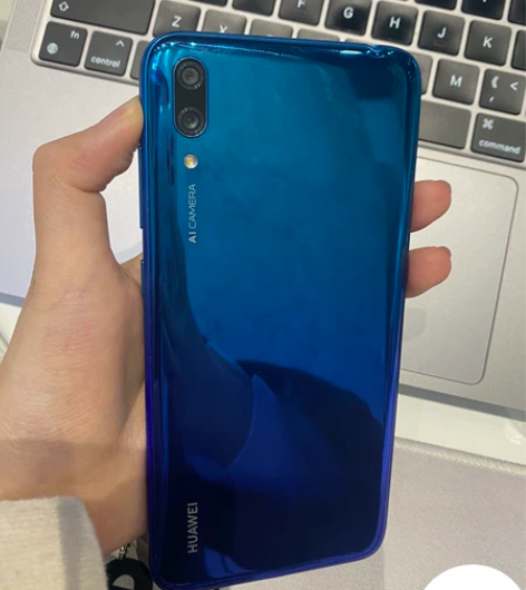 华为畅想9幻夜黑64GB 屏幕磕了一下不影...