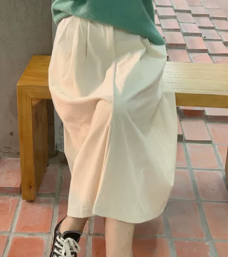 小八同学灯芯绒半身裙女中长款秋冬日系褶皱简...