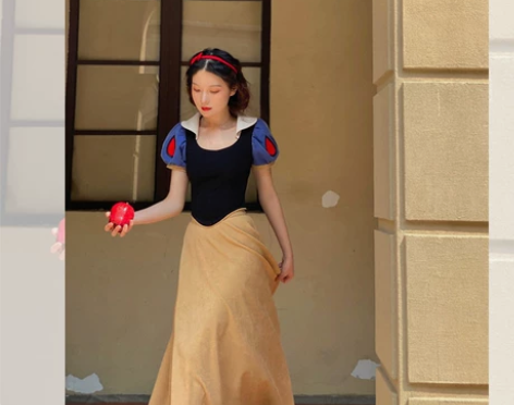 全新塑料袋都没拆，圣诞节服饰迪士尼穿搭白雪...