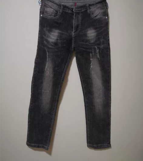 全新34码男士牛仔裤 全新带吊牌，弹力棉牛...